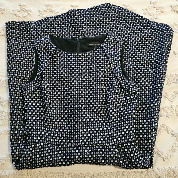 Banana Republic Black, Blue and White Midi Dress - Picture 5 of 15